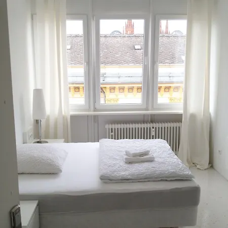 Business One Hotel 3*