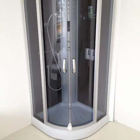 Business One Hotel 3*