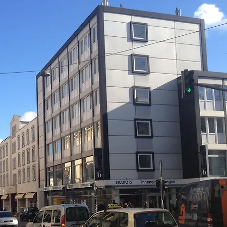 Hotel Business One 3*