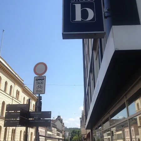 Business One Hotel 3*