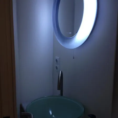 Hotel Business One