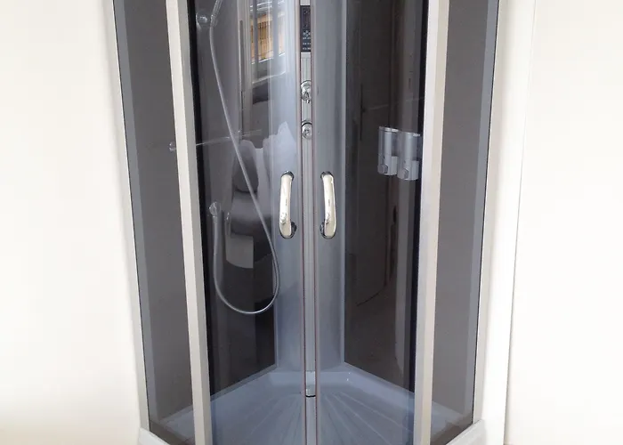 Business One Hotel 3*