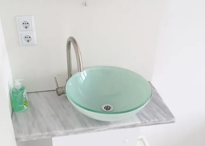 Business One Hotel 3*